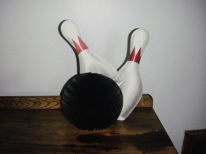 Vintage Beistle Creation Bowling Paper Centerpiece