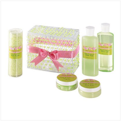 Sweet Pea Beaded Boxed Bath Set