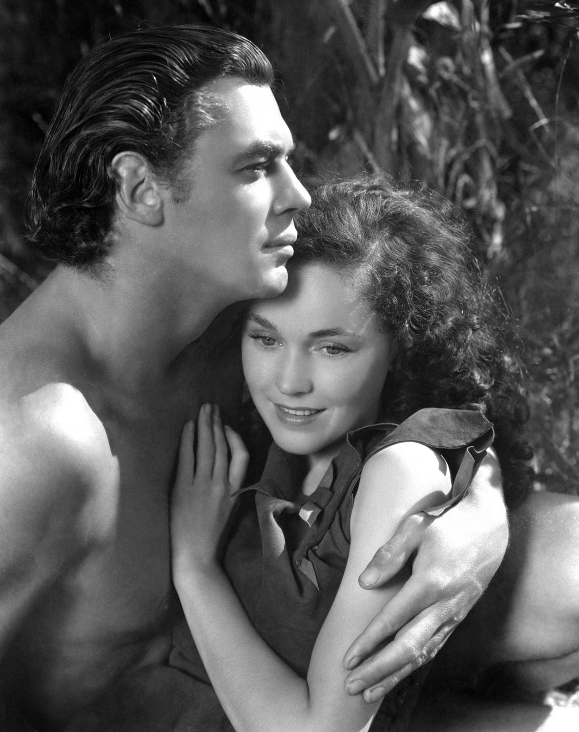 JOHNNY WEISSMULLER & MAUREEN O'SULLIVAN IN 'TARZAN ESCAPES' - 8X10 PUBLICITY PHOTO (AB-130)