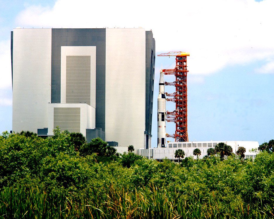 APOLLO 11 SATURN V 5 ROLL OUT FROM VAB SIDE VIEW - 8X10 NASA PHOTO (CC-107)