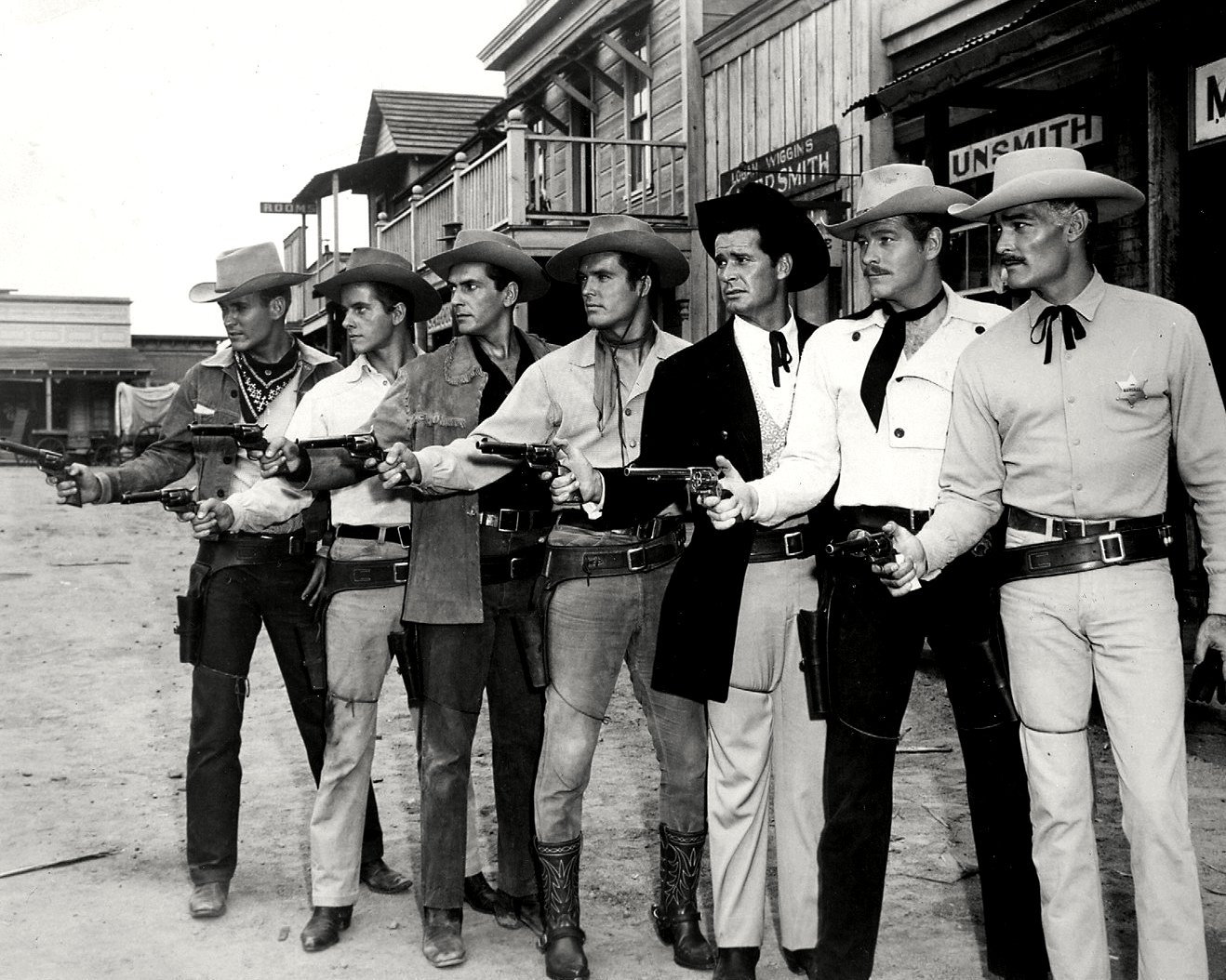 WARNER BROS. TV WESTERN STARS ON ABC 'MAVERICK' 'LAWMAN' - 8X10 PHOTO (BB-488)