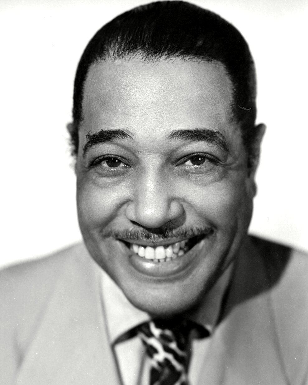 DUKE ELLINGTON BANDLEADER AND COMPOSER - 8X10 PUBLICITY PHOTO (BB-435)
