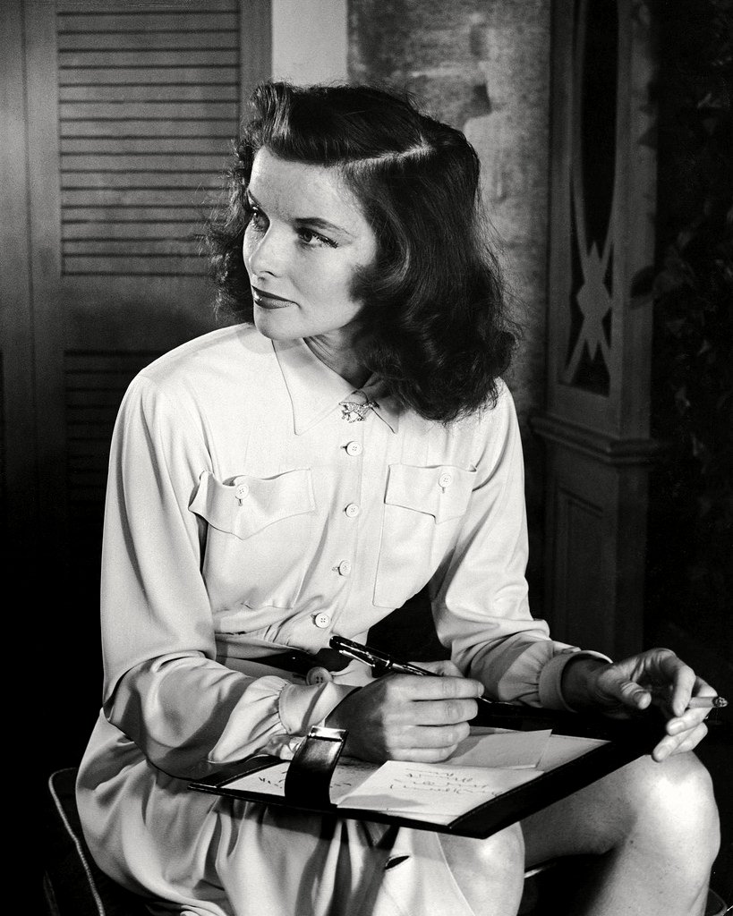KATHARINE HEPBURN IN 'THE PHILADELPHIA STORY' - 8X10 PUBLICITY PHOTO (ZZ-609)