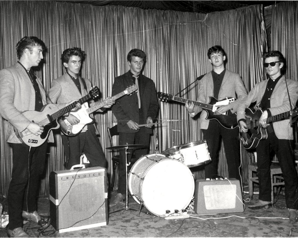 "SILVER" BEATLES @ INDRA CLUB IN HAMBURG 1960 - 8X10 PUBLICITY PHOTO (CC-112)