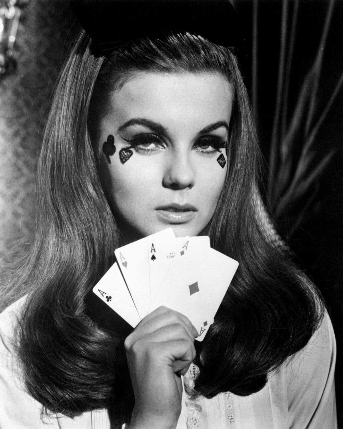 ANN-MARGRET IN THE 1967 FILM "THE SWINGER" - 8X10 PUBLICITY PHOTO (OP-096)