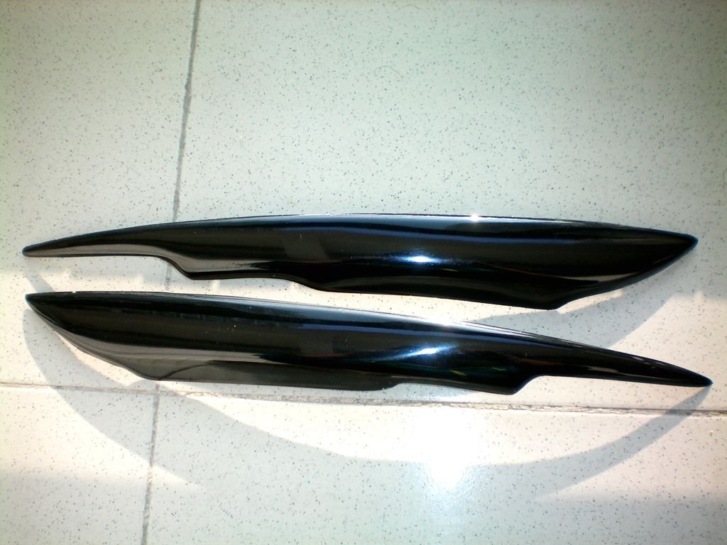 Fiberglass Headlight Eyelids For Audi A4 B7 2006-2007