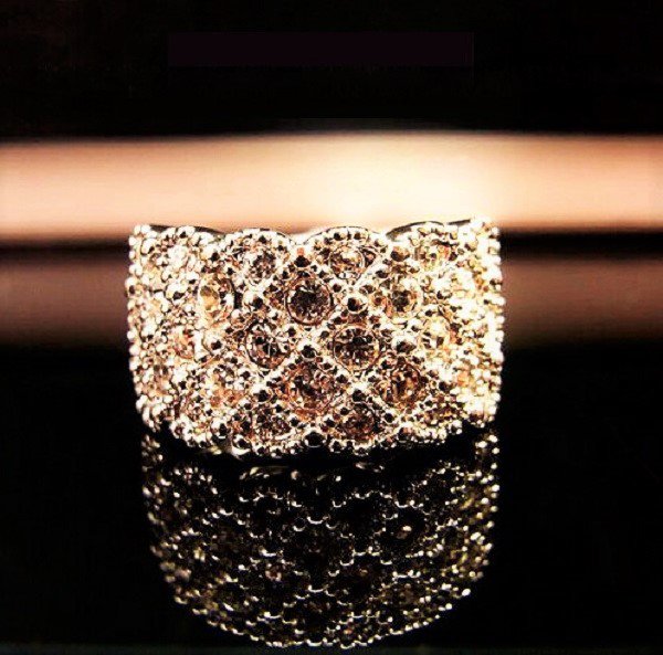 Exquisite Stylish Elegant Noble Gold Plated Shiny Crystal Rhinestone Finger Wide Band Ring