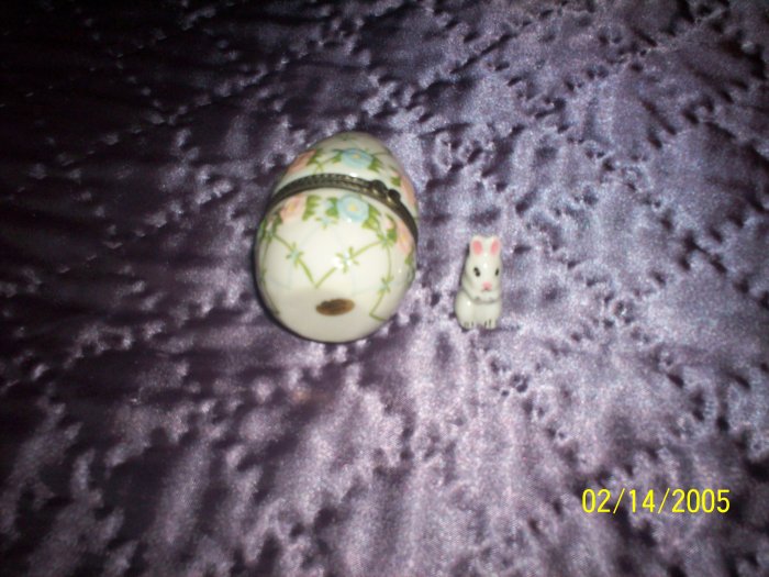 Egg shaped trinket box w/ bunny