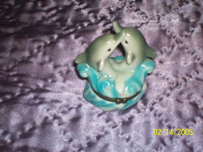 Porpoise trinket box