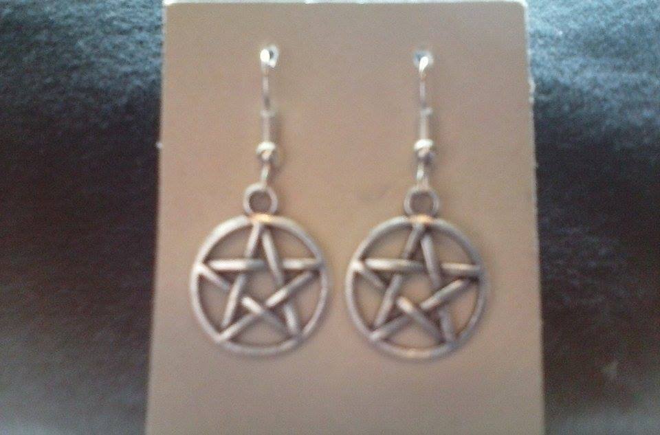 NEW Silver Tone PENTACLE Earrings -- Drophook - Pagan, Wiccan