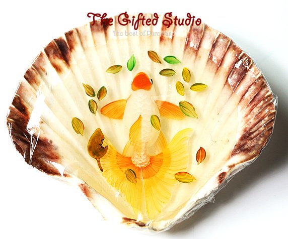 Yellow & white Koi in the shell,3D resin painting