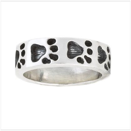 S.S. PAW PRINTS BAND RING