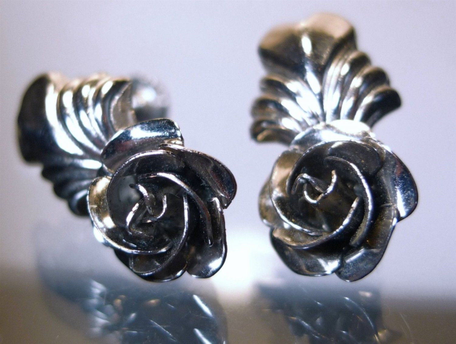 Screw Back Earrings : Vintage Sterling 925 Silver Roses Flowers by Bond Boyd