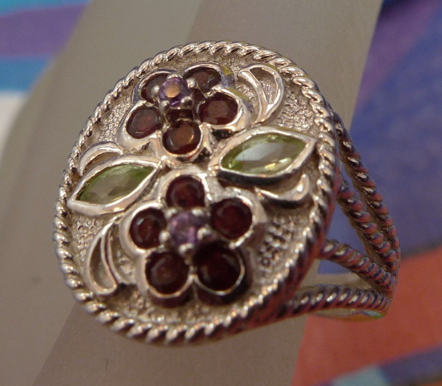 Size 5.5 Ring : Sterling Twisted Cable Setting Gemstone Flower Silpada ? Thailan