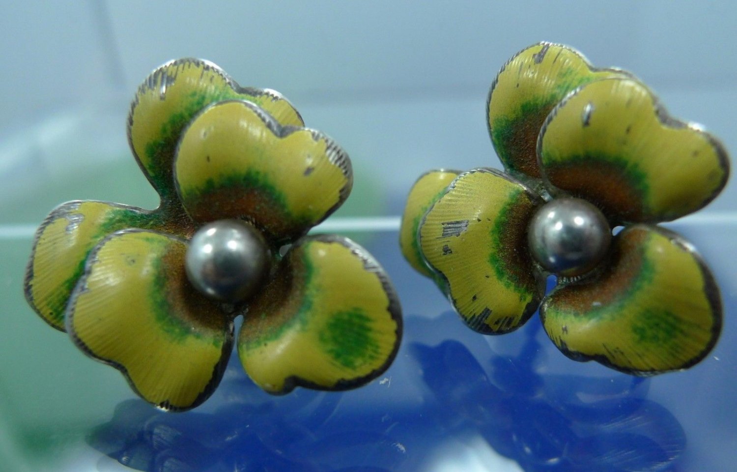 vintage ENAMEL screw back YELLOW FLOWER EARRINGS sterling 925 silver DANECRAFT