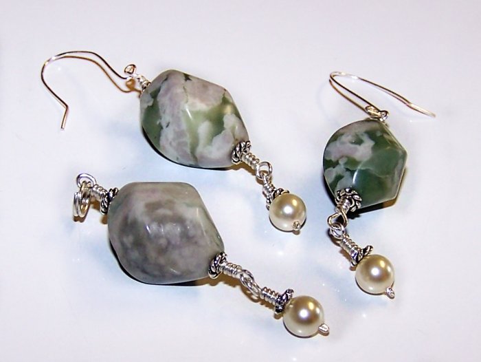 Peace Jade Twist Beads, Sterling Silver, and Lustrous Pearl Earrings and Pendant Set