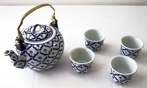 ASIAN Ceramic TEAPOT & TEA CUPS SET 1 Teapot + 4 Tea Cups BLUE WHITE Handpainted