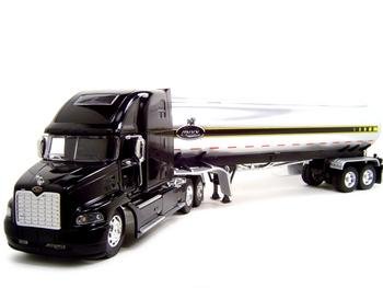 Mack Vision Tanker Truck 1:32 diecast