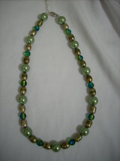 Handmade Mossy Green Pearl & Gold Glass Bead Necklace