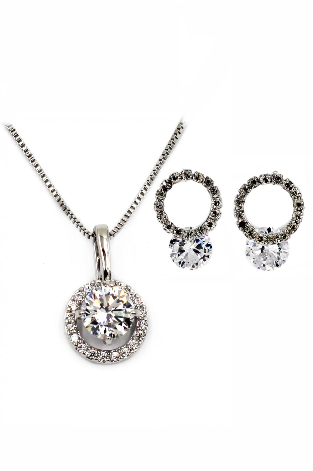 Stylish silver shiny crystal necklace earrings set