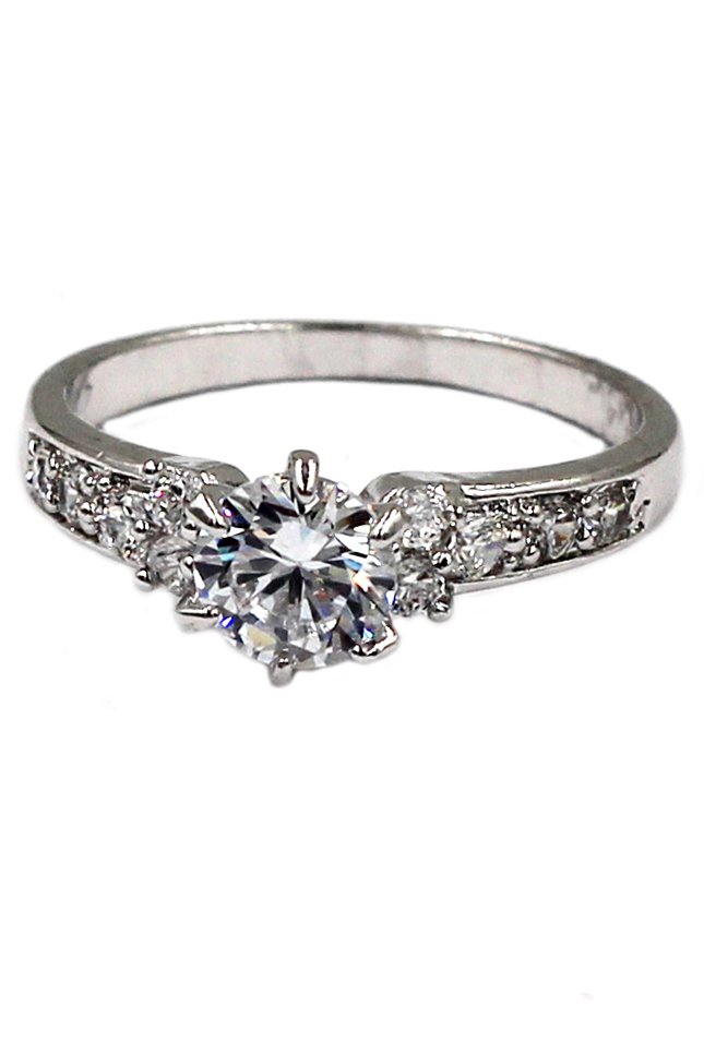 Lovely crystal silver ring
