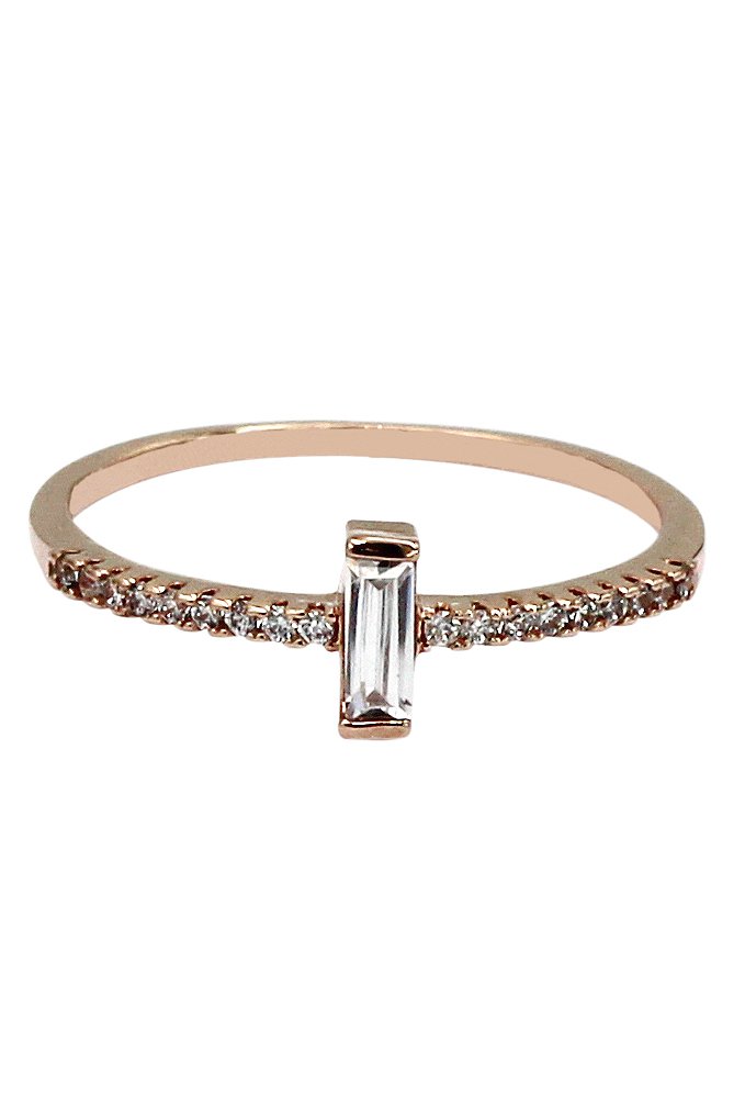 Simple vertical crystal rose gold ring