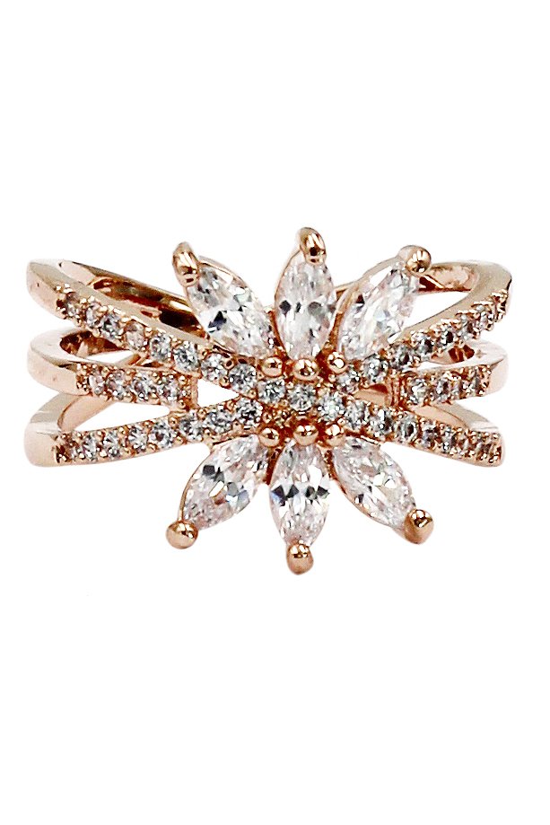 Shiny rose gold crystal ring