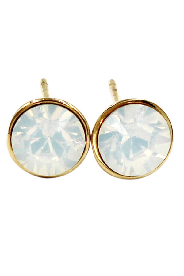 Simple white crystal earrings