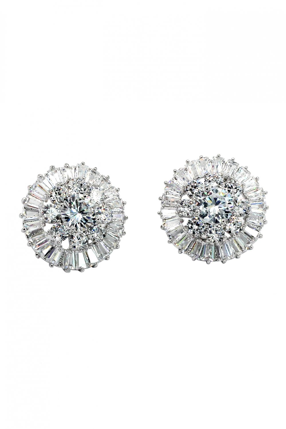 Flashing crystal silver earrings