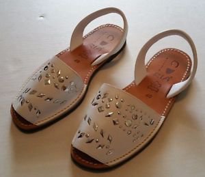 Ria Menorca Arvaca Womens White Silver Slingback Leather Sandals Size 40 9 1/2