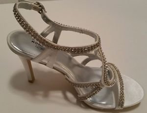 Unforgettable Moments Womens White Rhinestone Strappy Sandal Heels Shoes Size 6M