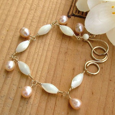 Gold and Mother of Pearl Bracelet with Peach Pearls - B221