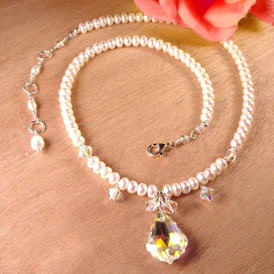 Swarovski Crystal and White Pearl Necklace - N261