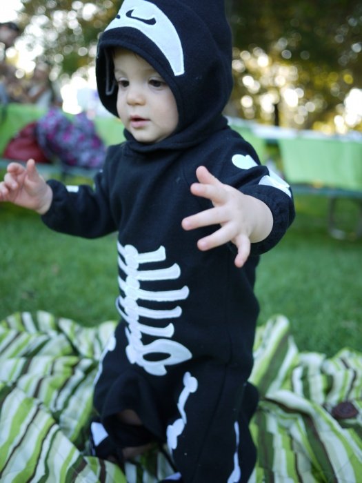 Baby Skeleton Costume Infant (USA size 1-2)