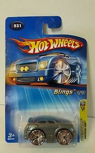 Hot Wheels 05 1st ed. BLINGS CHRYSLER 300C