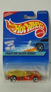 Hot Wheels PHANTOM RACER SERIES ROAD ROCKET