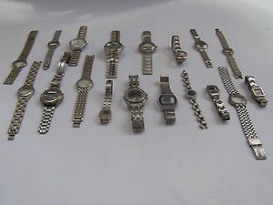 Lot of 18 (1100gr} old different used watches & straps for parts only