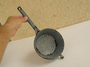 Vintage Marvelous Enamel Kitchen Colander Food Handled Strainer - GREAT PRICE