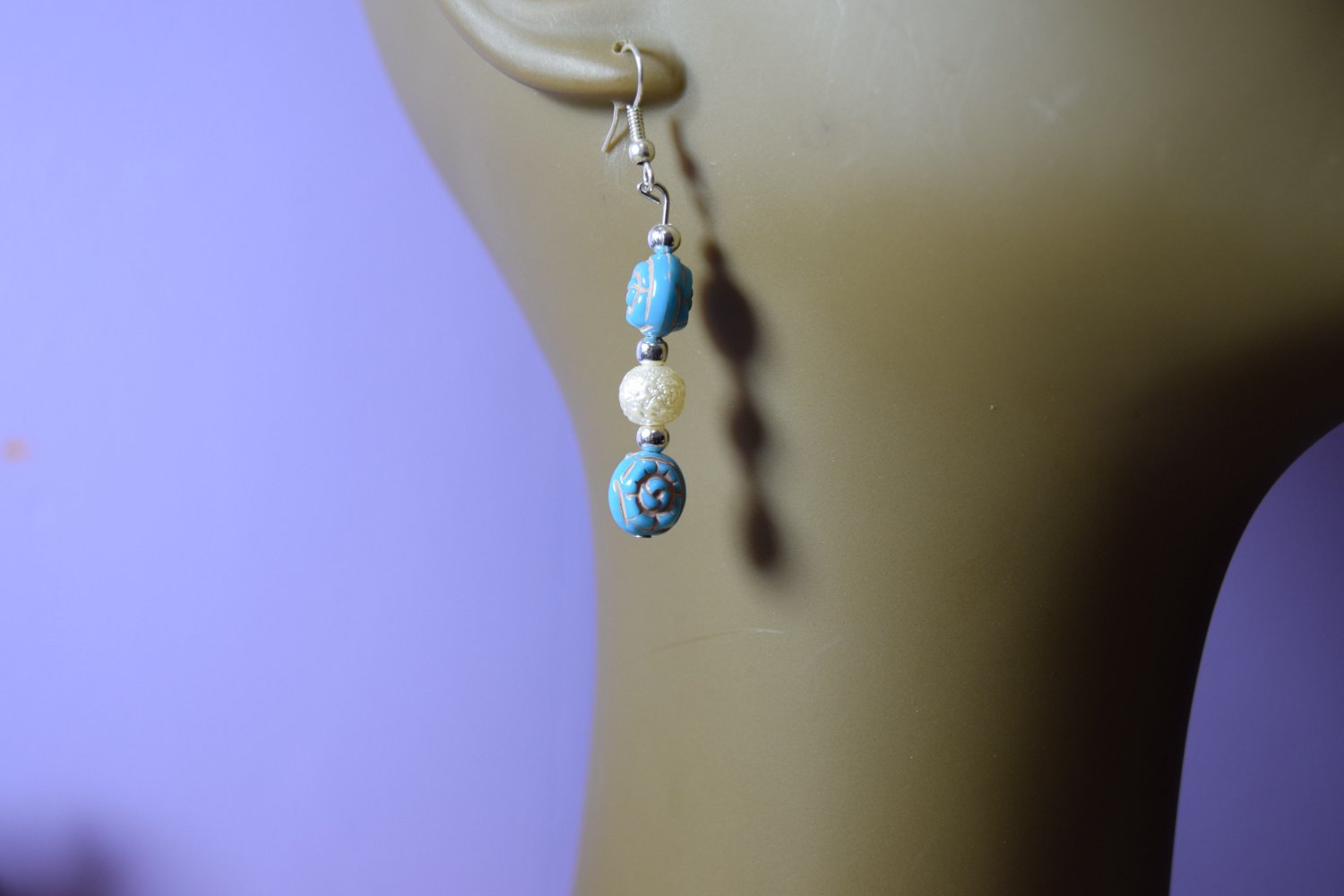 Turquoise shaped flowers with white peals earrings