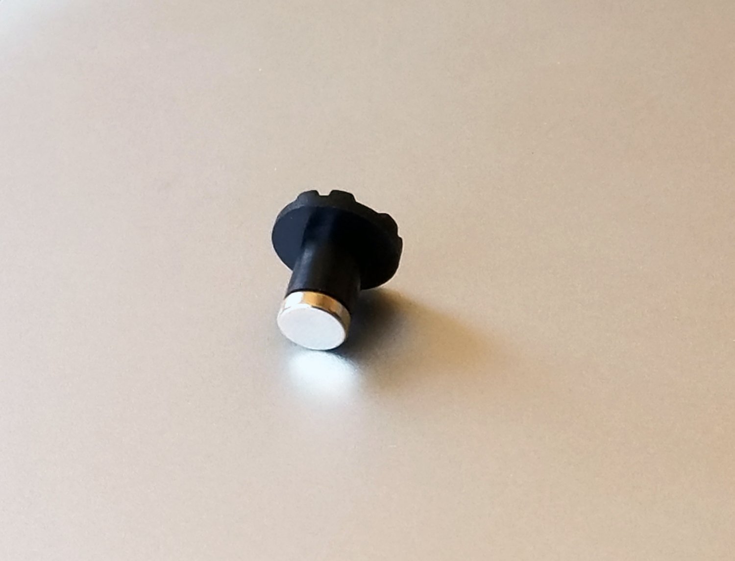 Magnetic Magazine Release Tool for Bullet Button Lock (MTLG1 XS)