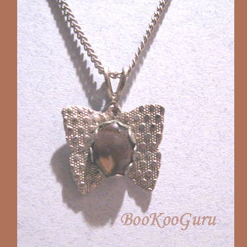 Butterfly Necklace, Silver Tone, Green Swirl Mother of Pearl Center Stone, Vintage Jewelry