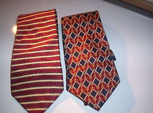 Lot of 2 Van Heusen Men's Neck Ties 100% Silk