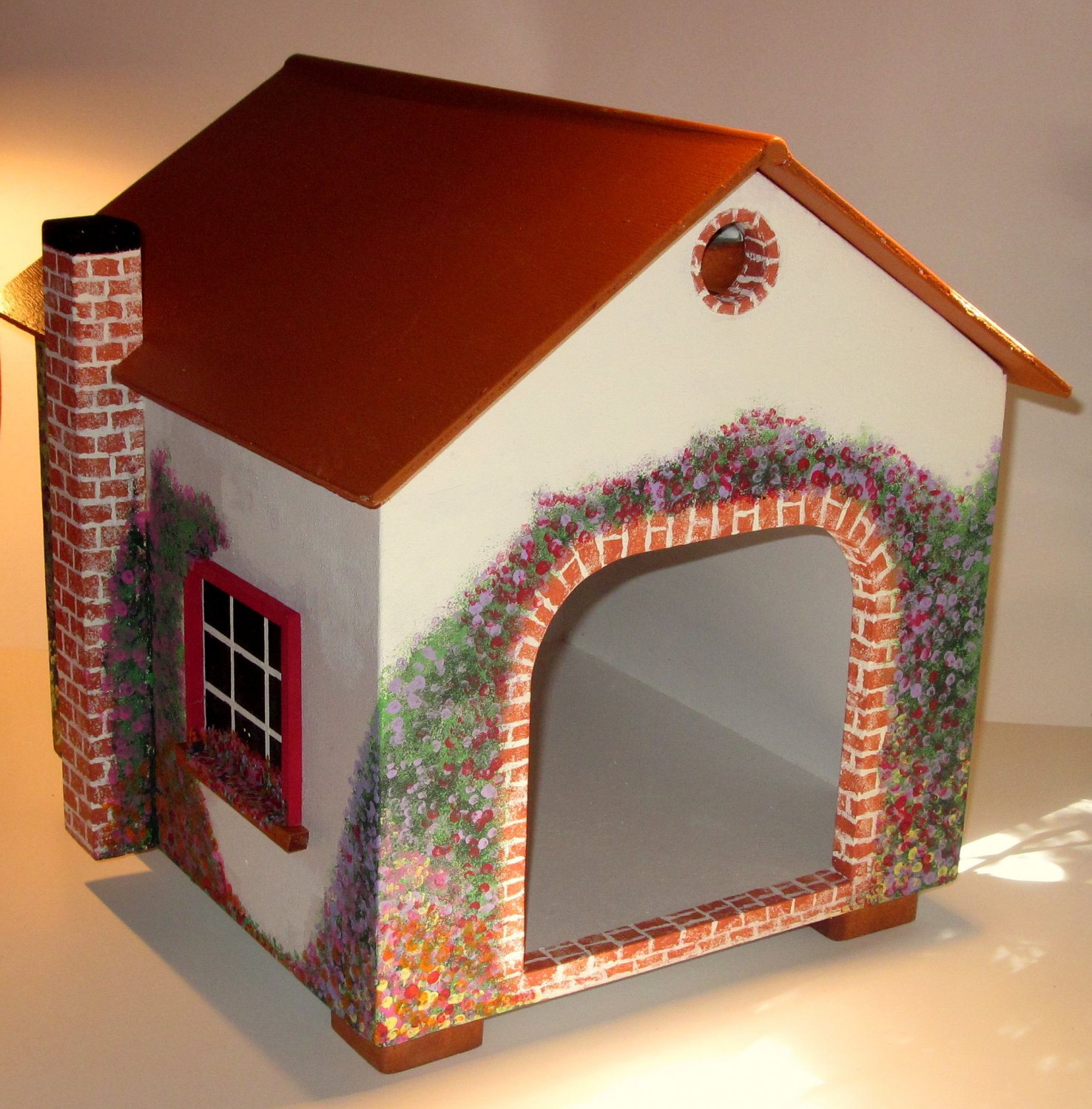 Cat Cottage / Small dog house