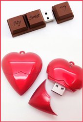 Heart Shaped Necklace 8G USB & Chocolate 8G USB Set