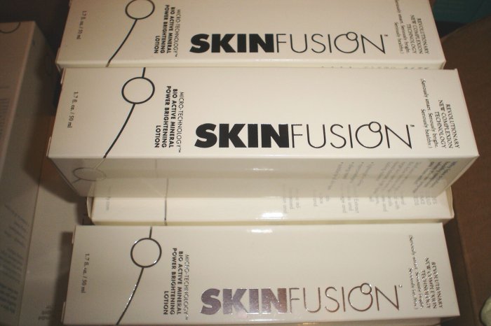 Lot of *5* Fustionbeauty Mineral Brightening lotion NEW in BOXES!!