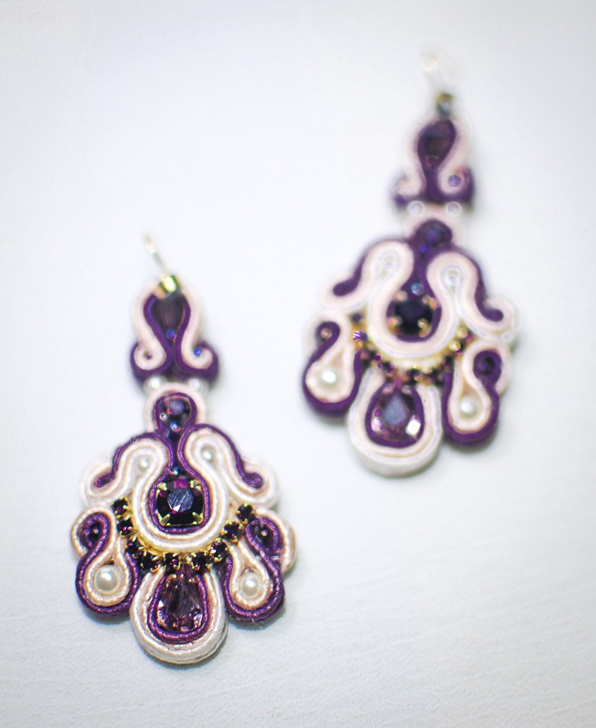 Soutache dangle earrings, Violet and white earrings with Swarowski, Embroidered earrings