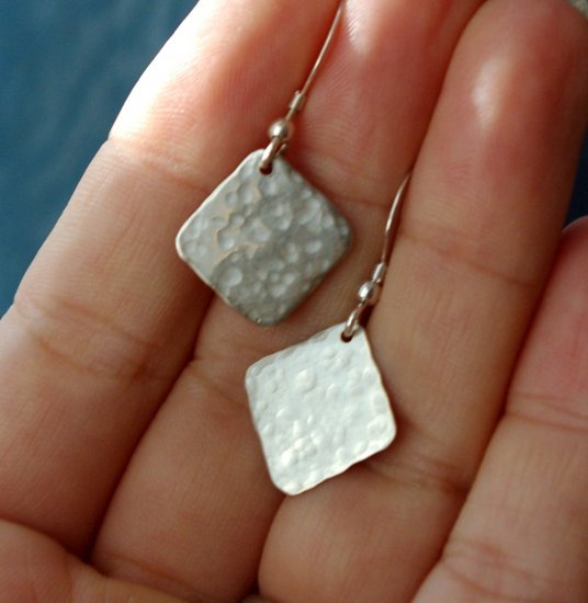 nelio - sterling silver earrings