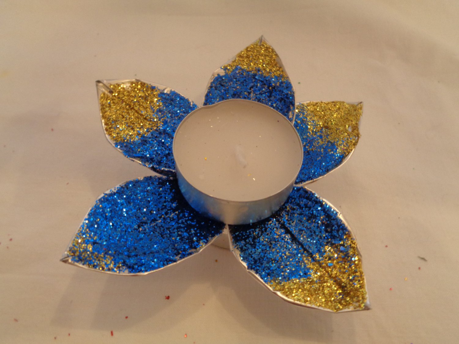 Glitter Flower Tealight - Blue & Gold