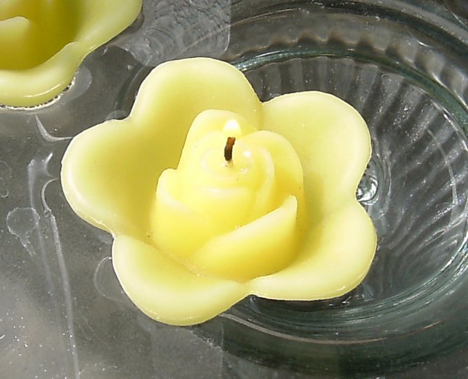 12 Light Yellow Floating Rose Wedding Party Candles candle