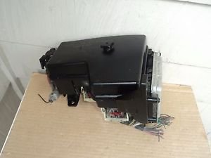03 Dodge RAM Integrated Power Distribution Fuse Relay Box & module